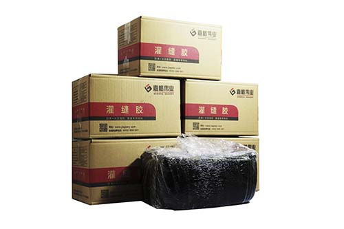 使用路面灌縫膠修補(bǔ)道路裂縫到底麻不麻煩？